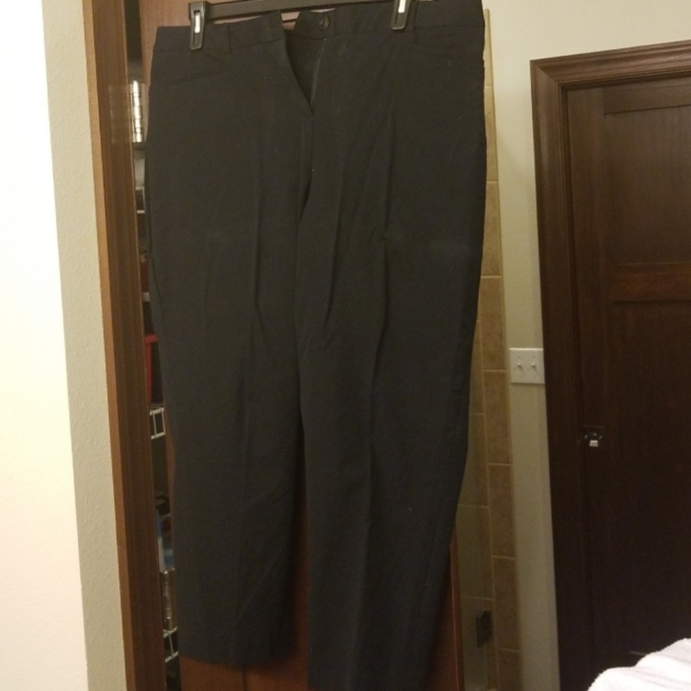 Capris Pants - image 2